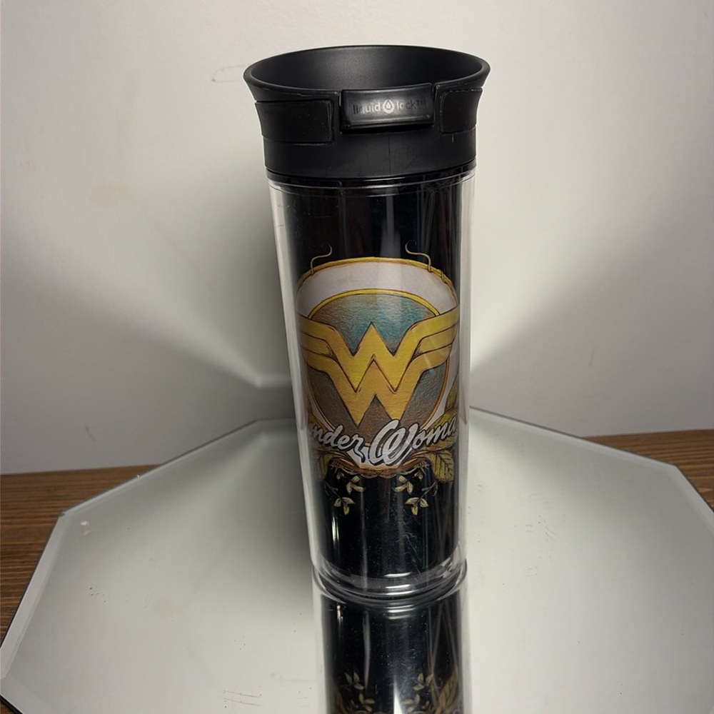 Zac Designs Wonder Woman 16 oz Travel mug